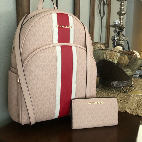 Michael Kors Handbags - 💖Beautiful pink Mk logo backpack matching wallet